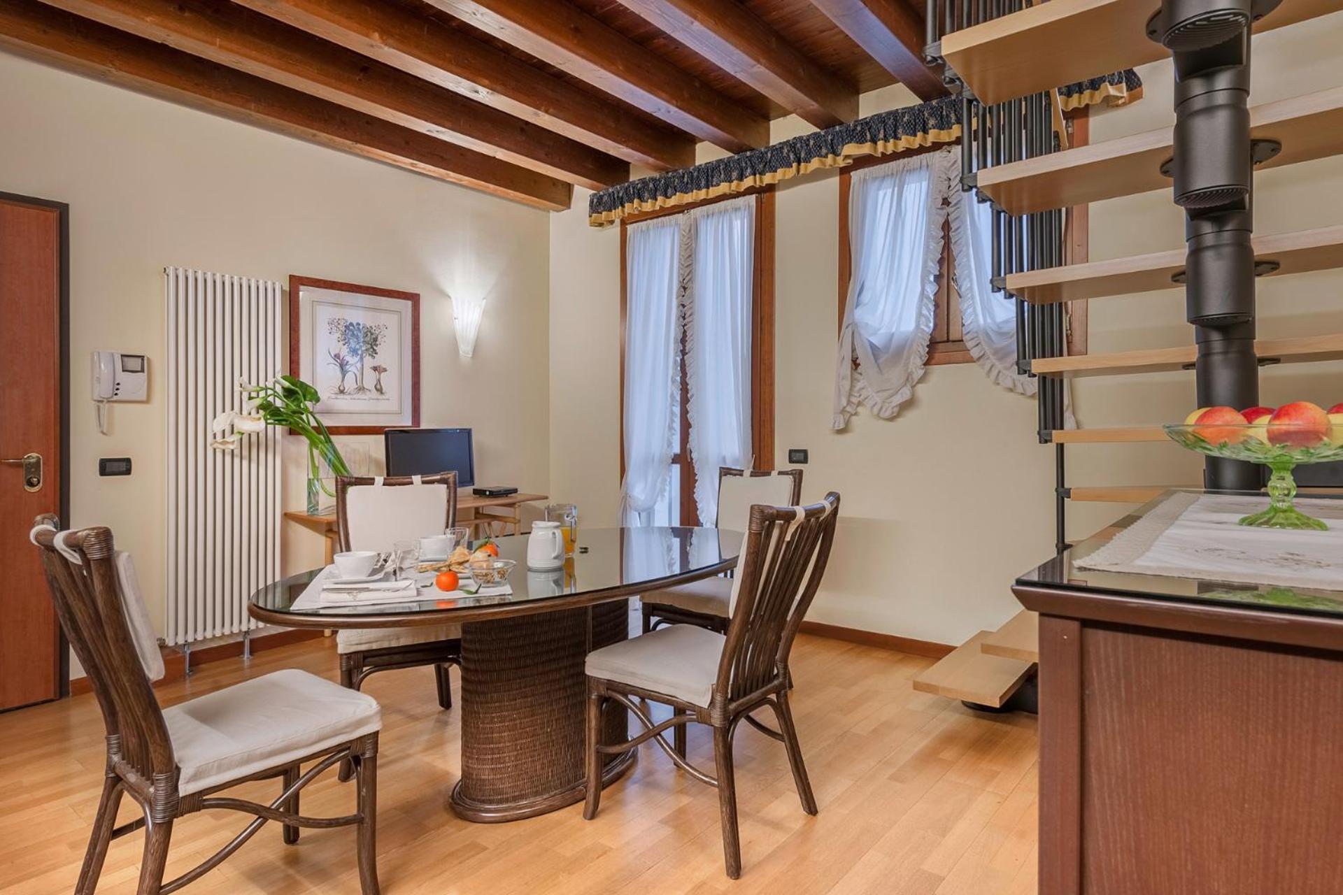 Palazzo Brando - Living Apartments Treviso Eksteriør bilde