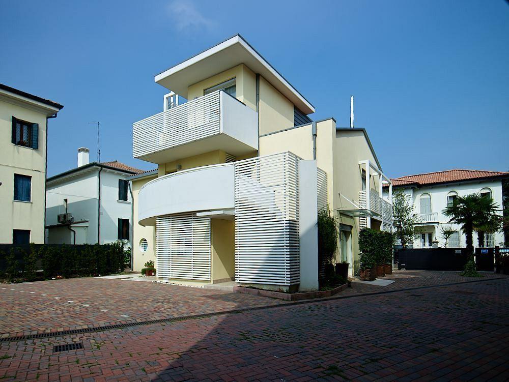 Palazzo Brando - Living Apartments Treviso Eksteriør bilde